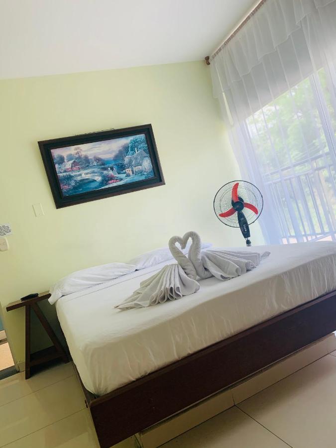 Hotel Bellavista Premium Villeta Luaran gambar