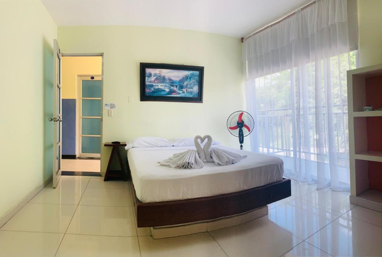 Hotel Bellavista Premium Villeta Luaran gambar