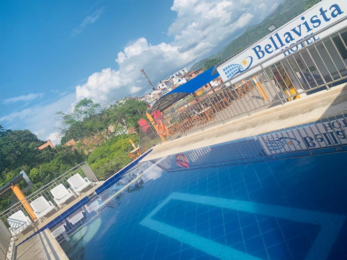 Hotel Bellavista Premium Villeta Luaran gambar
