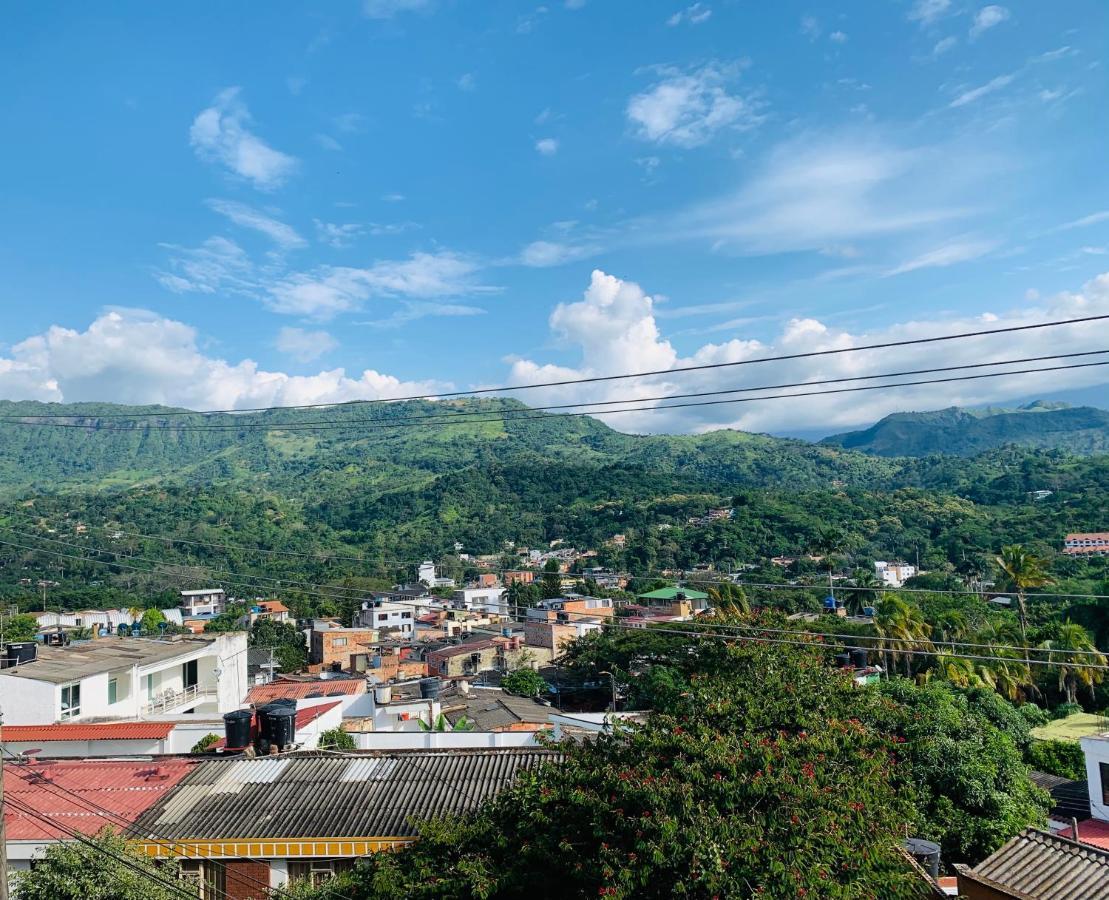 Hotel Bellavista Premium Villeta Luaran gambar