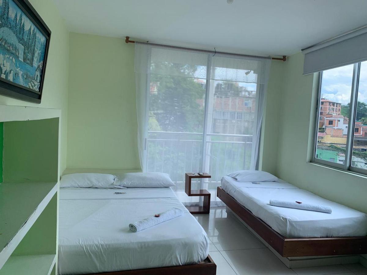 Hotel Bellavista Premium Villeta Luaran gambar