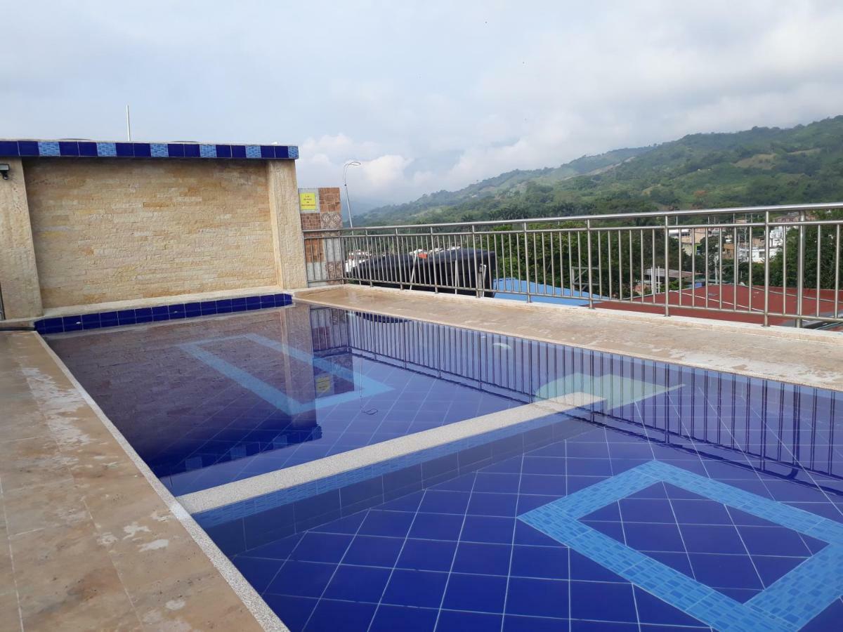 Hotel Bellavista Premium Villeta Luaran gambar